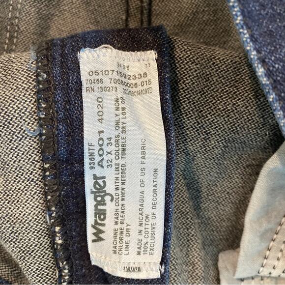 Men’s Wrangler Straight Leg Jeans Size 32x33.5 Dark Wash - Picture 3 of 6